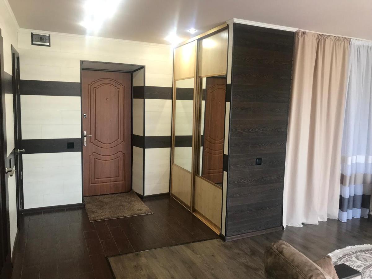 Чудова Квартирка В Кам'Янці -Подільському 카미야네치포딜시키 외부 사진